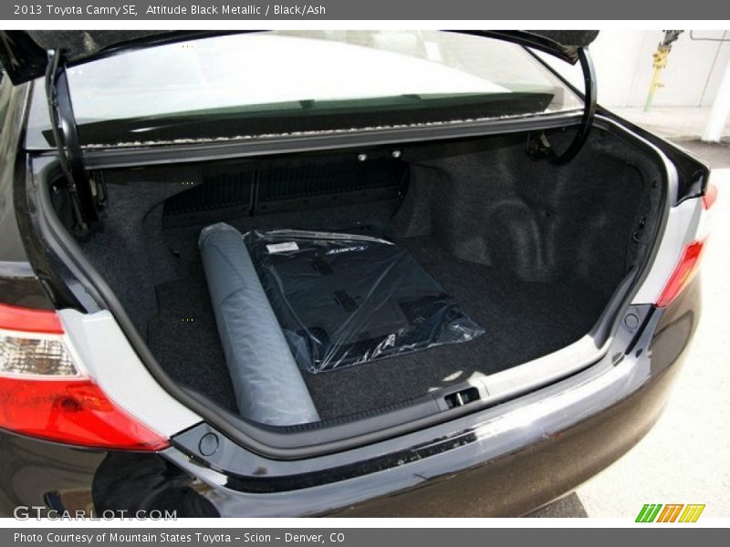 Attitude Black Metallic / Black/Ash 2013 Toyota Camry SE