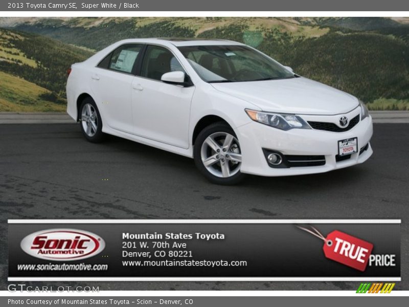 Super White / Black 2013 Toyota Camry SE