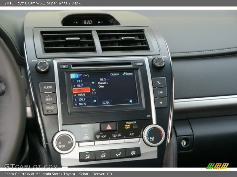 Super White / Black 2013 Toyota Camry SE