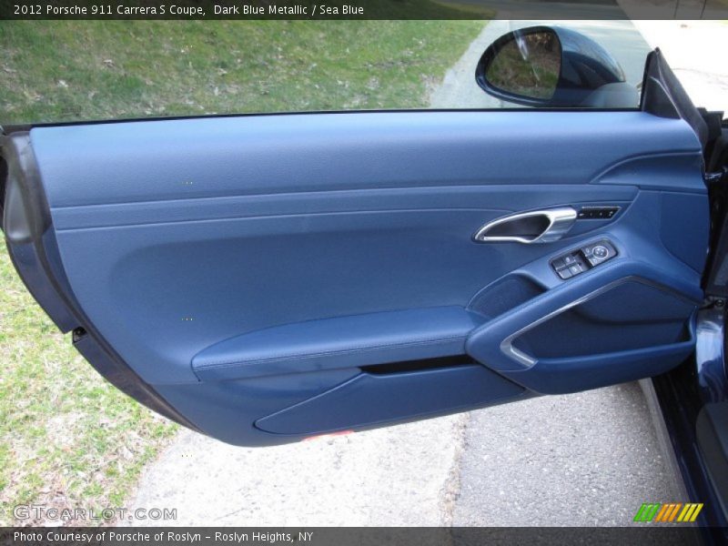 Door Panel of 2012 911 Carrera S Coupe