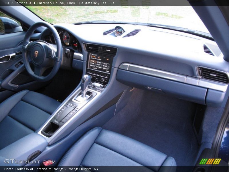 Dashboard of 2012 911 Carrera S Coupe