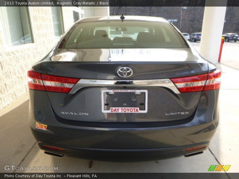 Magnetic Gray Metallic / Black 2013 Toyota Avalon Limited