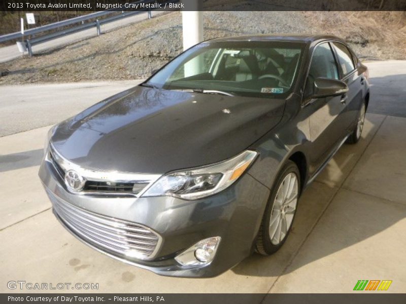 Magnetic Gray Metallic / Black 2013 Toyota Avalon Limited