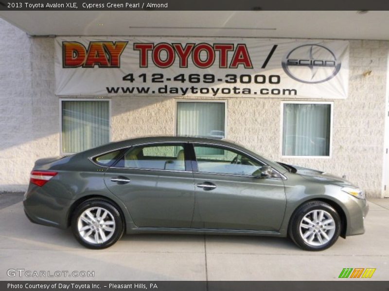 Cypress Green Pearl / Almond 2013 Toyota Avalon XLE