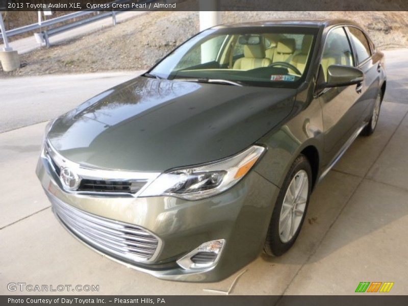 Cypress Green Pearl / Almond 2013 Toyota Avalon XLE