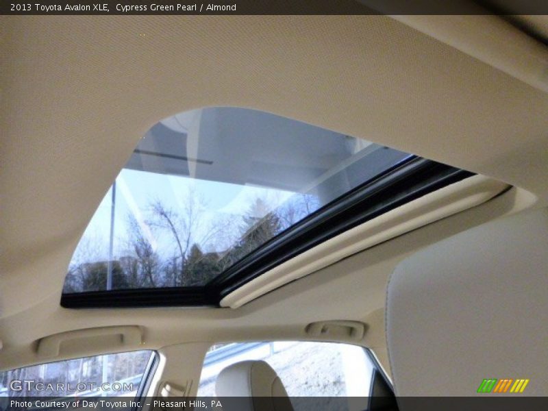 Cypress Green Pearl / Almond 2013 Toyota Avalon XLE