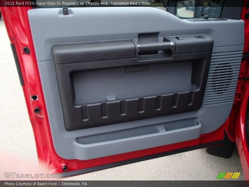 Door Panel of 2013 F550 Super Duty XL Regular Cab Chassis 4x4