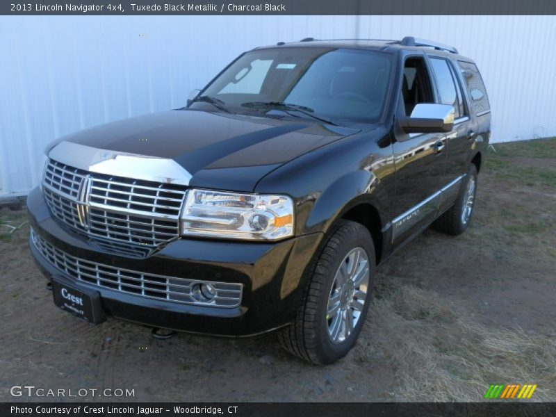 Tuxedo Black Metallic / Charcoal Black 2013 Lincoln Navigator 4x4