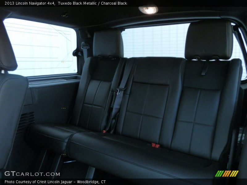 Tuxedo Black Metallic / Charcoal Black 2013 Lincoln Navigator 4x4