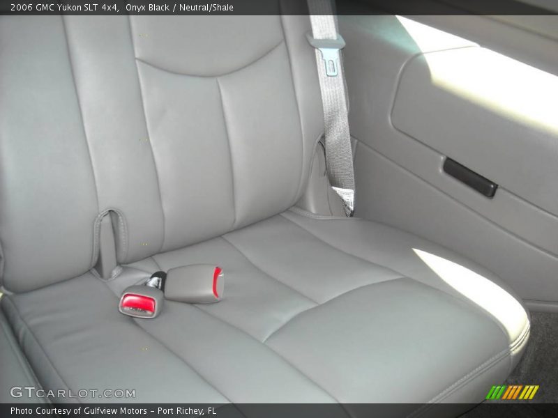 Onyx Black / Neutral/Shale 2006 GMC Yukon SLT 4x4