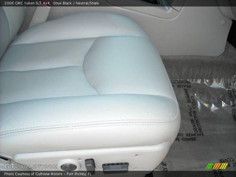 Onyx Black / Neutral/Shale 2006 GMC Yukon SLT 4x4