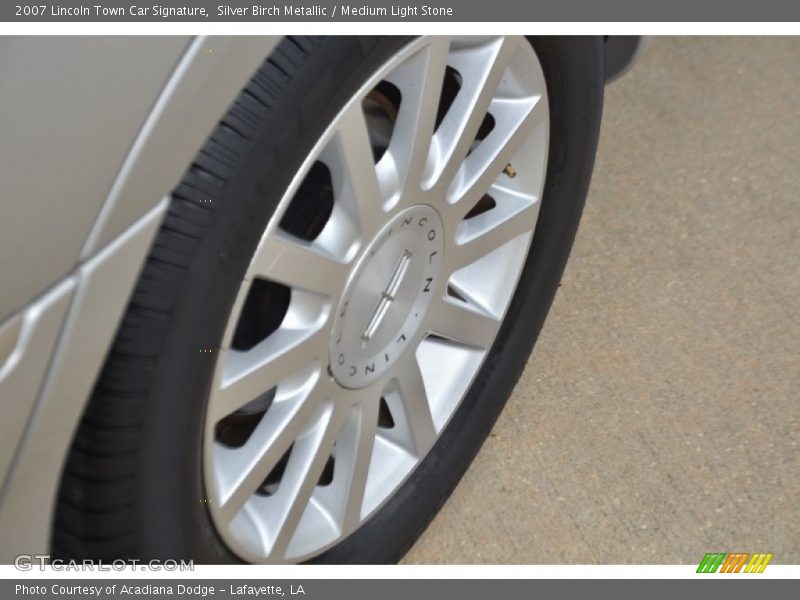 Silver Birch Metallic / Medium Light Stone 2007 Lincoln Town Car Signature