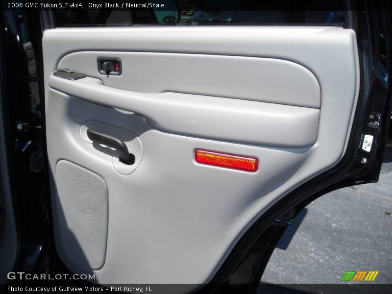 Onyx Black / Neutral/Shale 2006 GMC Yukon SLT 4x4