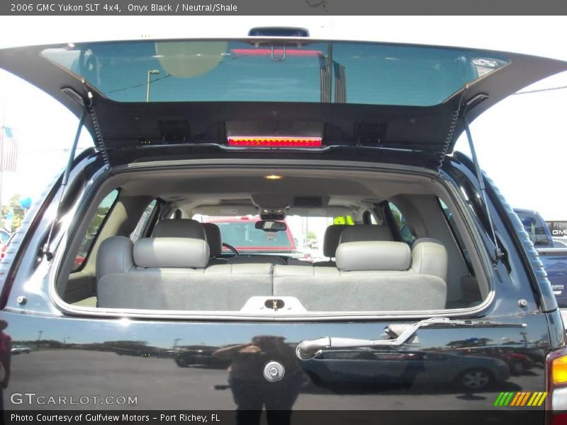 Onyx Black / Neutral/Shale 2006 GMC Yukon SLT 4x4