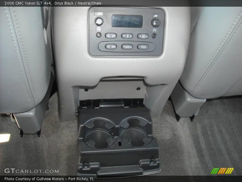 Onyx Black / Neutral/Shale 2006 GMC Yukon SLT 4x4