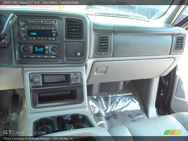Onyx Black / Neutral/Shale 2006 GMC Yukon SLT 4x4