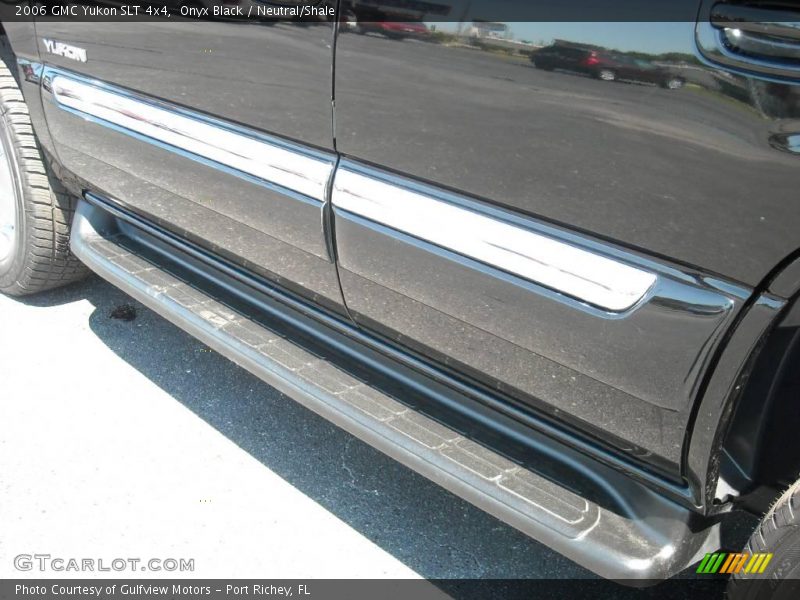 Onyx Black / Neutral/Shale 2006 GMC Yukon SLT 4x4