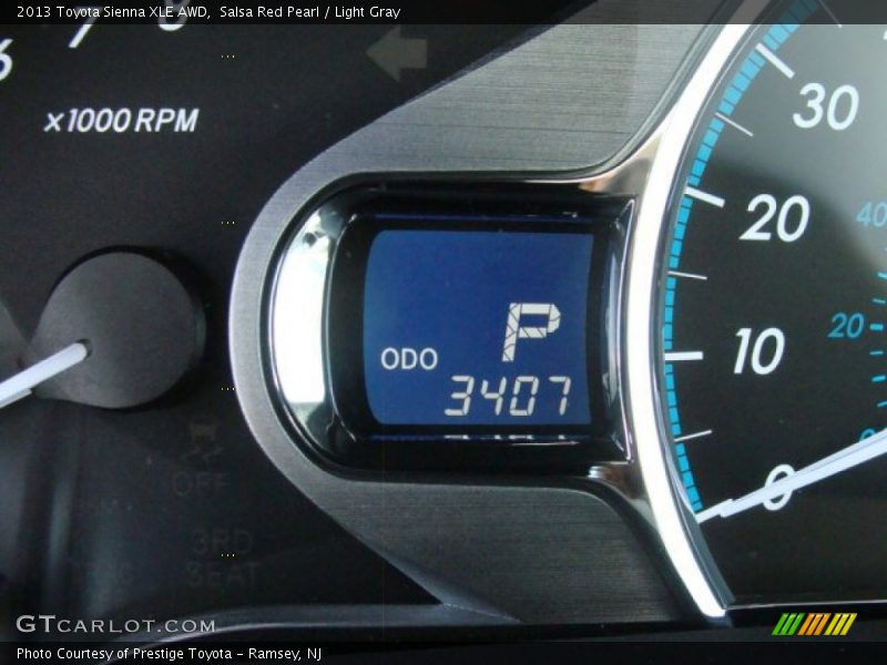 Salsa Red Pearl / Light Gray 2013 Toyota Sienna XLE AWD