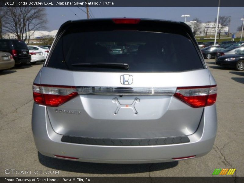 Alabaster Silver Metallic / Truffle 2013 Honda Odyssey EX-L