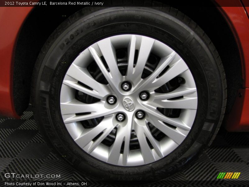 Barcelona Red Metallic / Ivory 2012 Toyota Camry LE