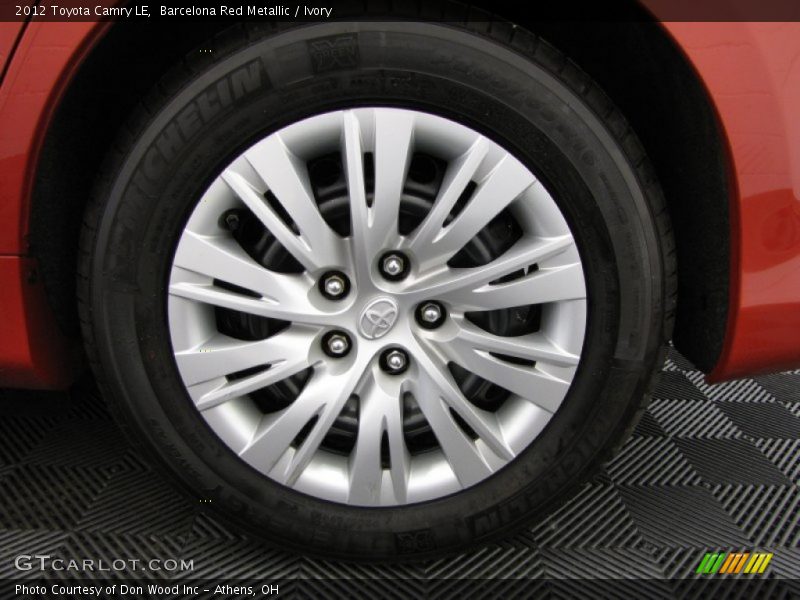 Barcelona Red Metallic / Ivory 2012 Toyota Camry LE