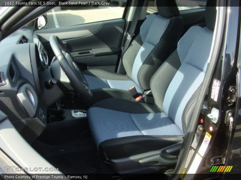 Black Sand Pearl / Dark Gray 2012 Toyota Yaris SE 5 Door