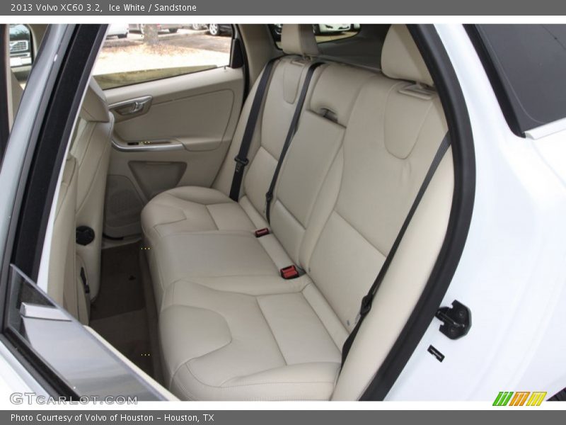 Ice White / Sandstone 2013 Volvo XC60 3.2