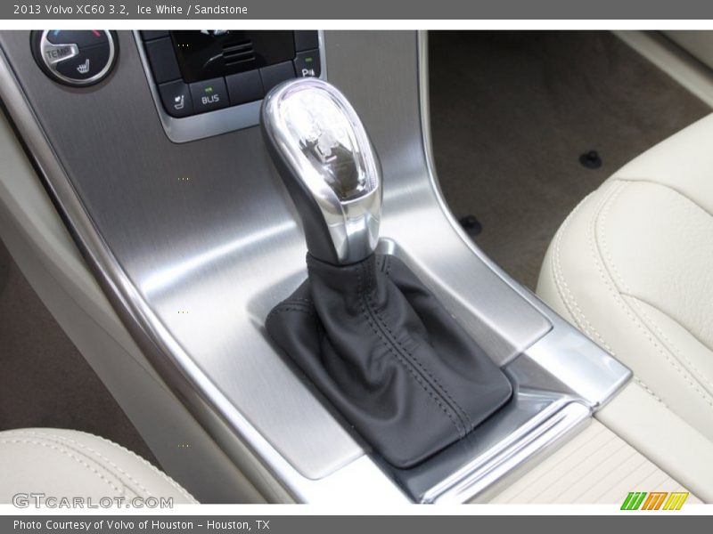 Ice White / Sandstone 2013 Volvo XC60 3.2