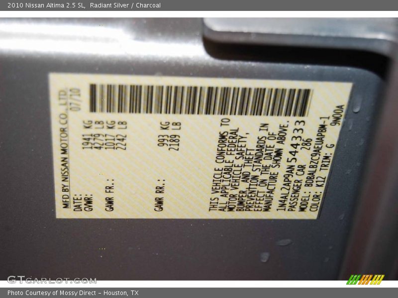Radiant Silver / Charcoal 2010 Nissan Altima 2.5 SL