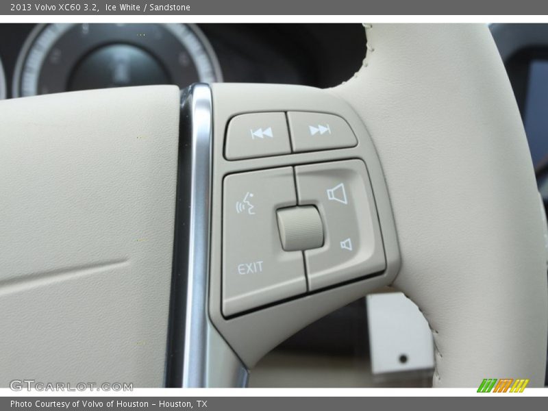 Ice White / Sandstone 2013 Volvo XC60 3.2