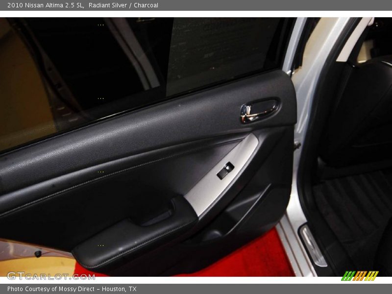 Radiant Silver / Charcoal 2010 Nissan Altima 2.5 SL