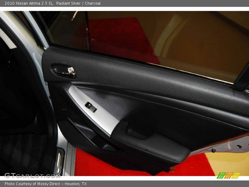 Radiant Silver / Charcoal 2010 Nissan Altima 2.5 SL