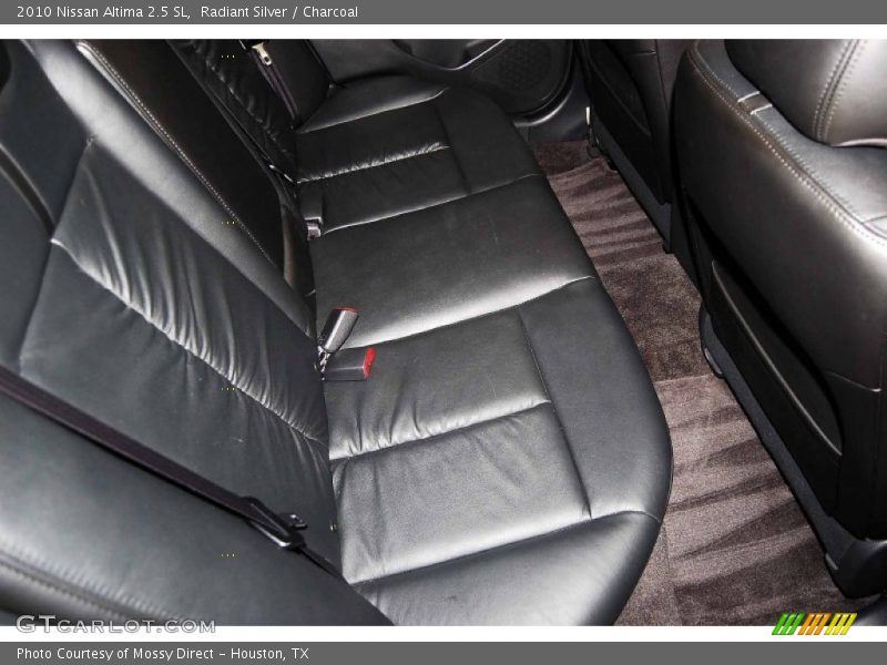 Radiant Silver / Charcoal 2010 Nissan Altima 2.5 SL
