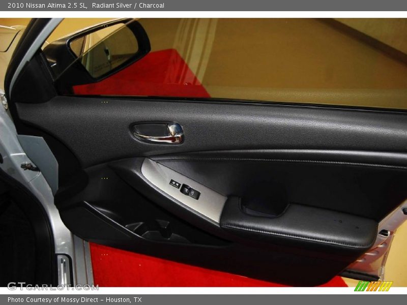 Radiant Silver / Charcoal 2010 Nissan Altima 2.5 SL