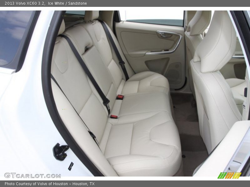 Ice White / Sandstone 2013 Volvo XC60 3.2