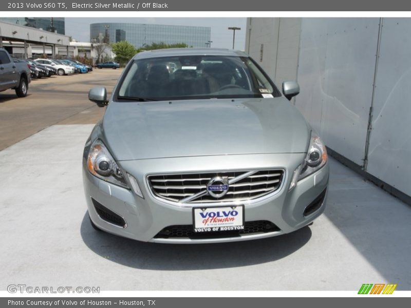 Electric Silver Metallic / Off Black 2013 Volvo S60 T5