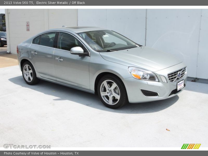 Electric Silver Metallic / Off Black 2013 Volvo S60 T5