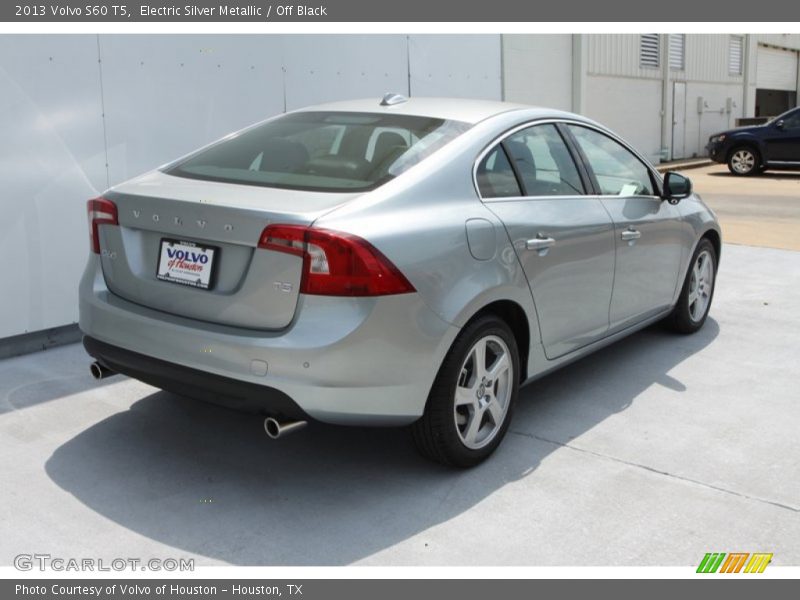 Electric Silver Metallic / Off Black 2013 Volvo S60 T5