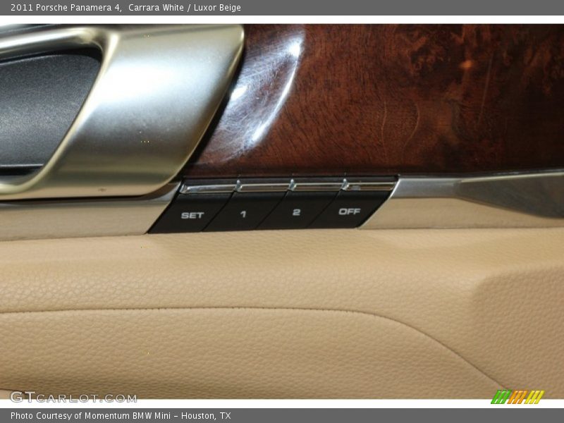 Carrara White / Luxor Beige 2011 Porsche Panamera 4