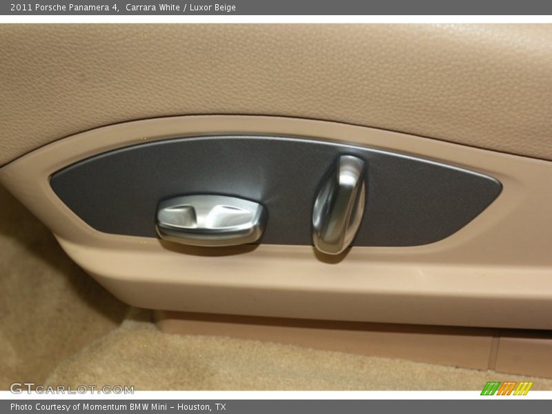 Carrara White / Luxor Beige 2011 Porsche Panamera 4