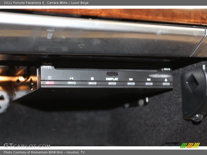 Carrara White / Luxor Beige 2011 Porsche Panamera 4
