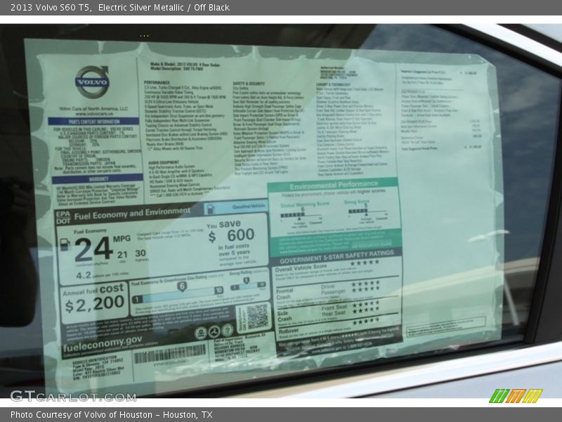 Electric Silver Metallic / Off Black 2013 Volvo S60 T5