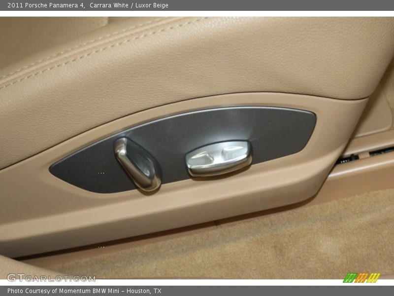 Carrara White / Luxor Beige 2011 Porsche Panamera 4
