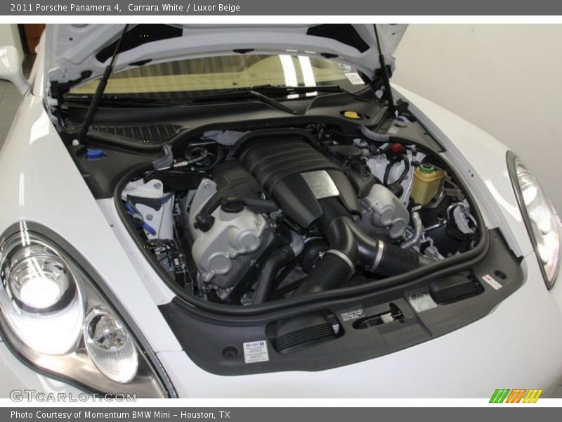 Carrara White / Luxor Beige 2011 Porsche Panamera 4