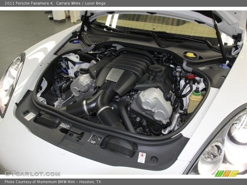 Carrara White / Luxor Beige 2011 Porsche Panamera 4