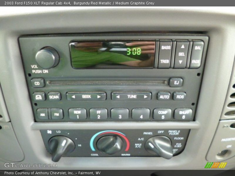 Controls of 2003 F150 XLT Regular Cab 4x4