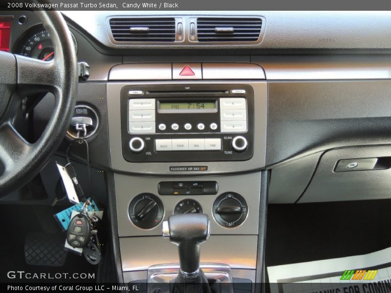 Candy White / Black 2008 Volkswagen Passat Turbo Sedan
