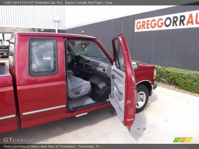 Electric Currant Red Pearl / Gray 1995 Ford F150 XLT Extended Cab 4x4