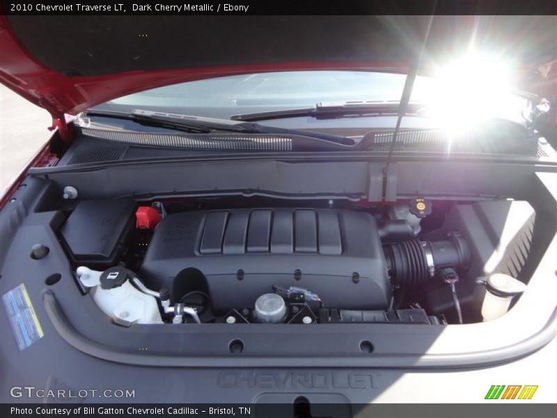 Dark Cherry Metallic / Ebony 2010 Chevrolet Traverse LT