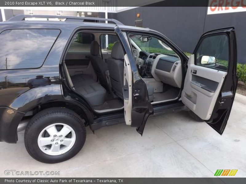 Black / Charcoal Black 2010 Ford Escape XLT V6